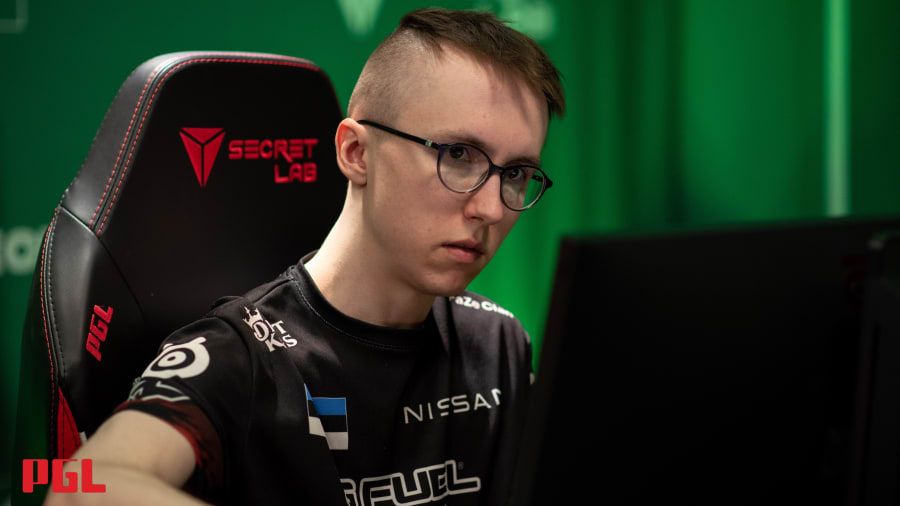 Cs2 Roles And Player Positions Explained Lurker